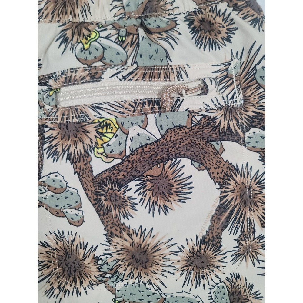 The North Face Women's Desert Cactus Print Hiking Trail Shorts Size Large - Picture 9 of 12